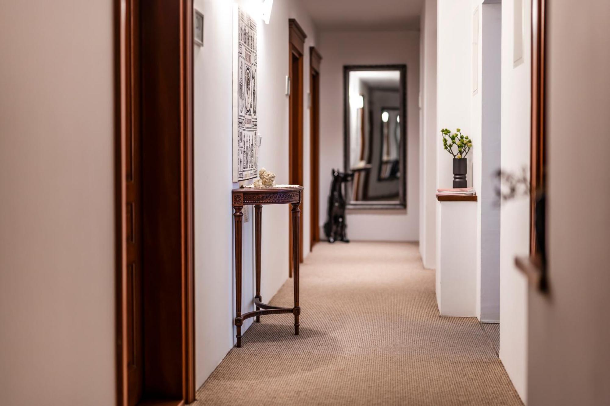 Aparthotel Maargick クラクフ エクステリア 写真